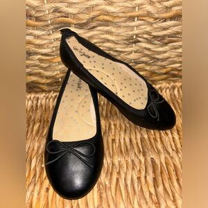 Cat & Jack black ballet flats size 13